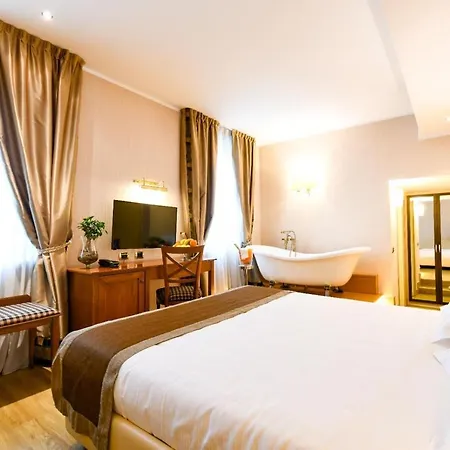 Hotell Master 4*
