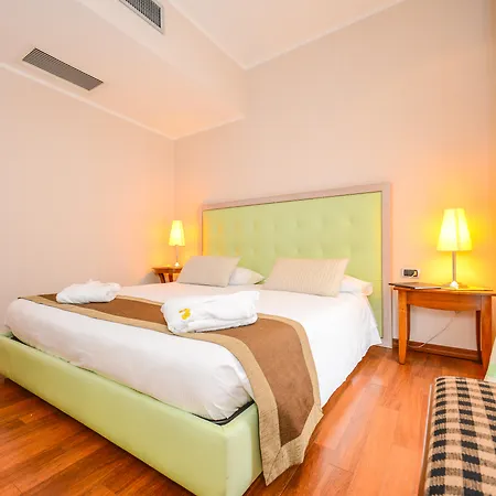 Hotell Master Brescia