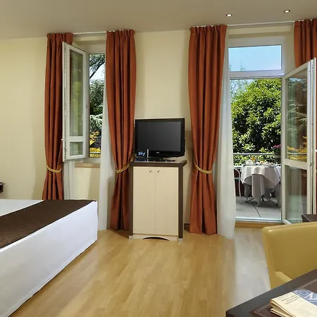 Hotell Master Brescia