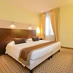 ホテル マスター 4*