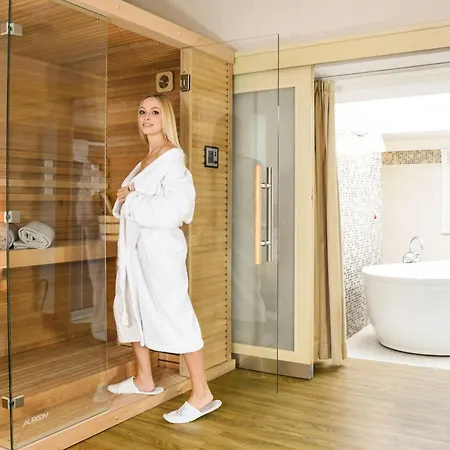 ホテル マスター 4*