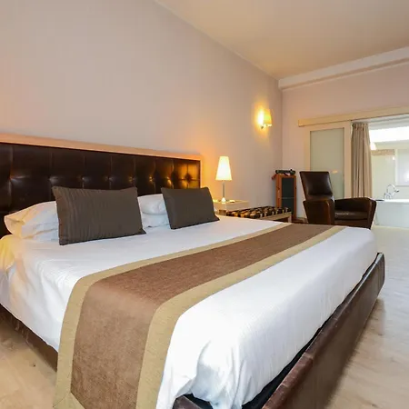 ホテル マスター 4*